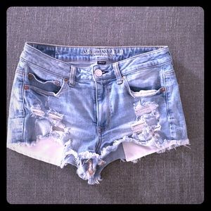 AE Denim Shorts! 💙🤍
